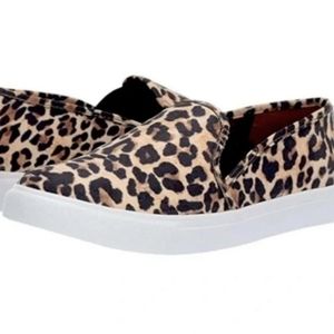 Steve Madden Safary Leopard Slip On Sneakers Size 9.5